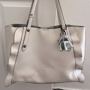 Jessica Simpson bag